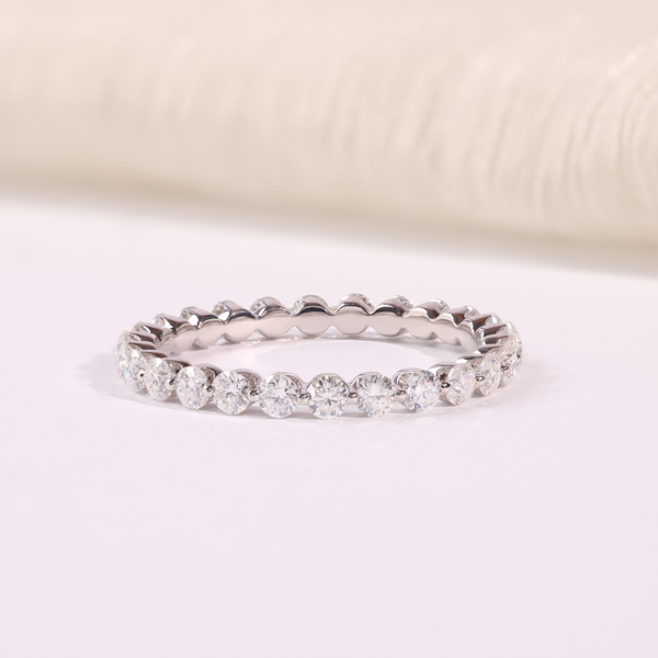 1.22 CTW Round Diamond Eternity Wedding Band in Gold