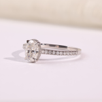 14K Gold Pavé Oval Lab Grown Diamond Engagement Band