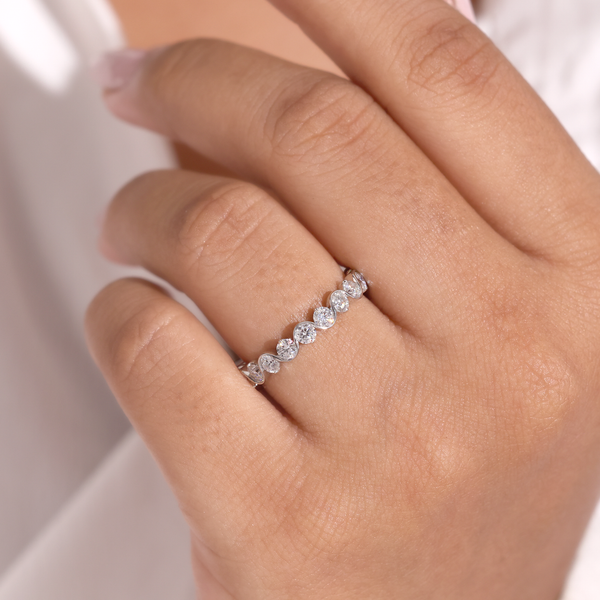 Round Diamond Eternity Wedding Band in 14K Gold